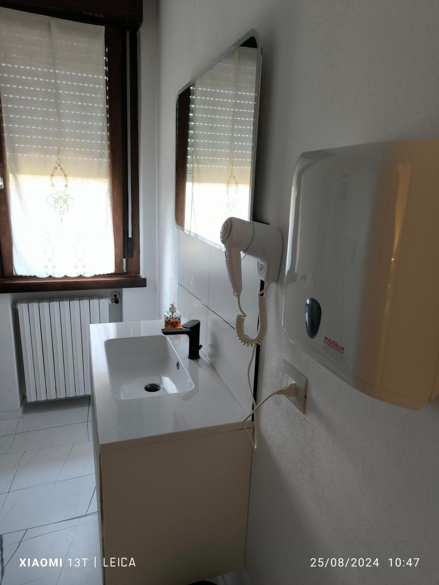 Bed and Breakfast Le Piante Di Casa Samar Castelguelfo Exterior foto