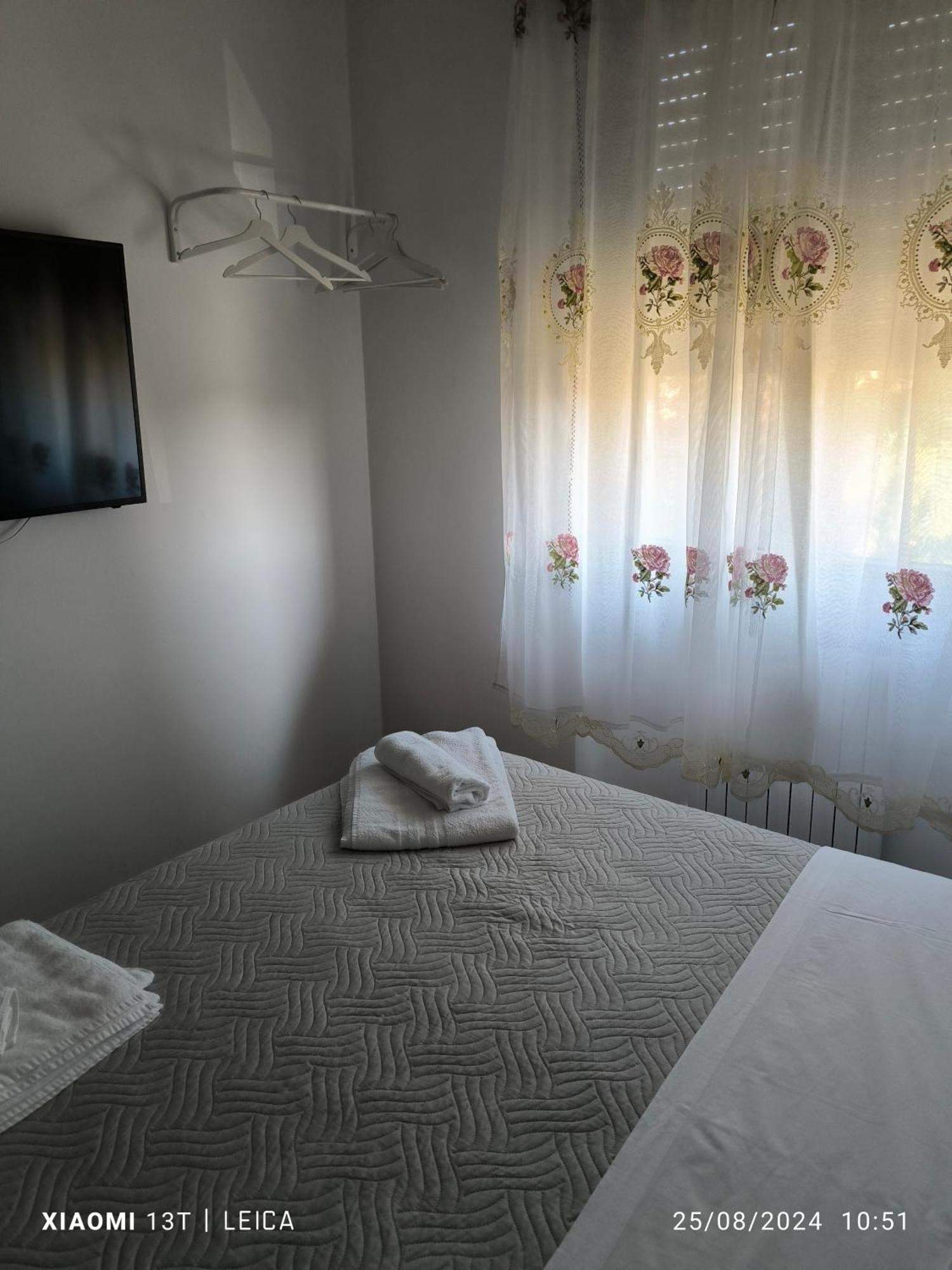 Bed and Breakfast Le Piante Di Casa Samar Castelguelfo Exterior foto
